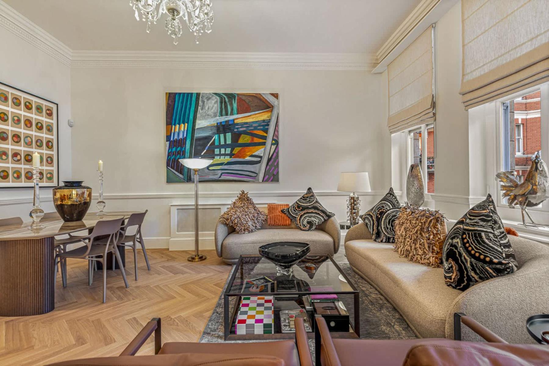 The Gallery - Kensington Apartment *