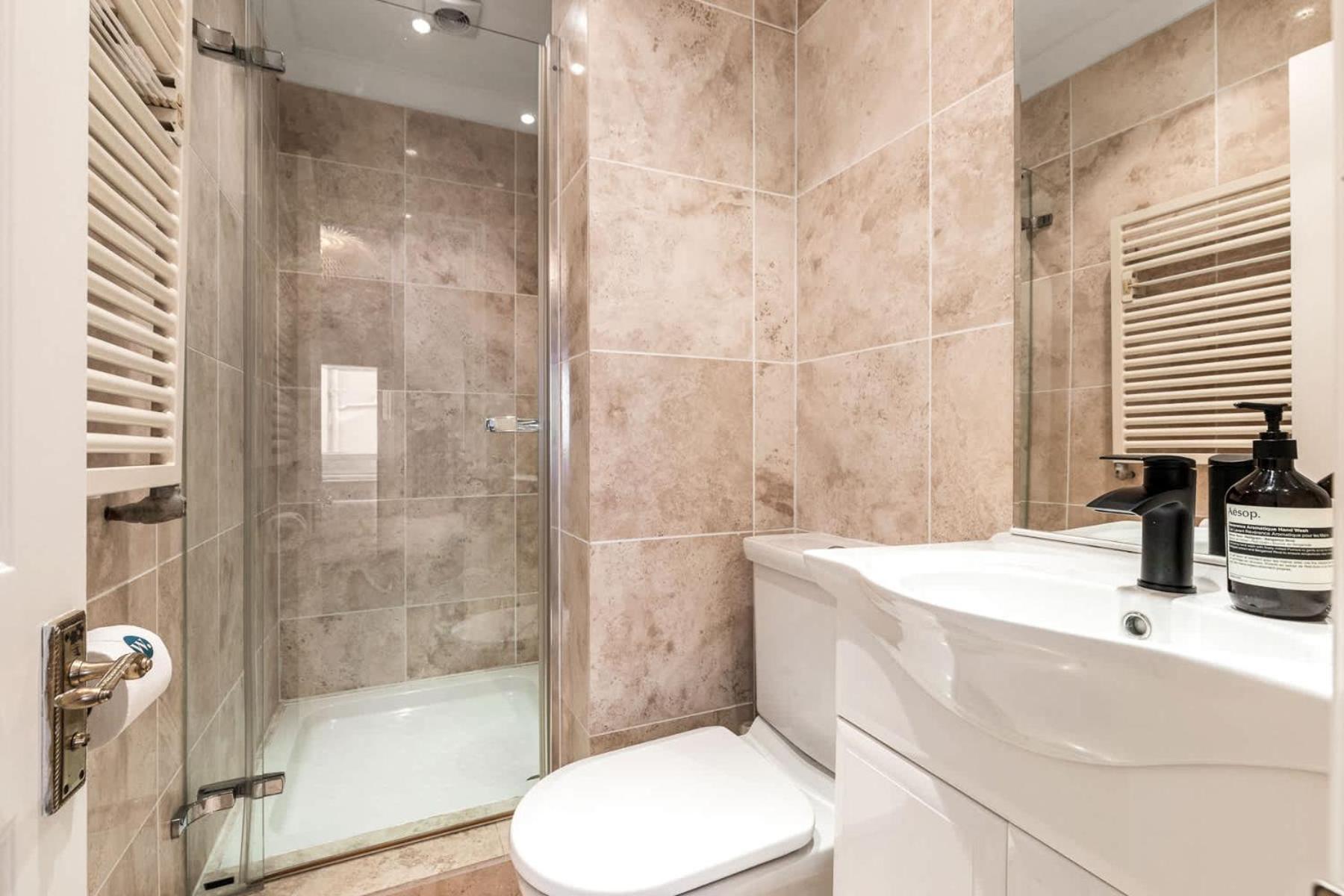 The Gallery - Kensington Apartment London